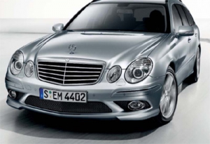 AMG front apron. Saloon/estate from 06/2006 with headlamp cleaning system, without PARKTRONIC